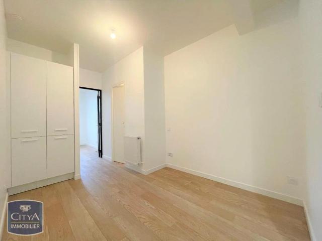 Appartement à louer 2 pièces 31.8m²