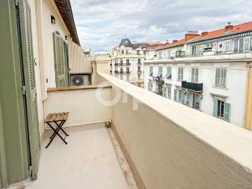 Appartement à louer à Alpes - Balcon