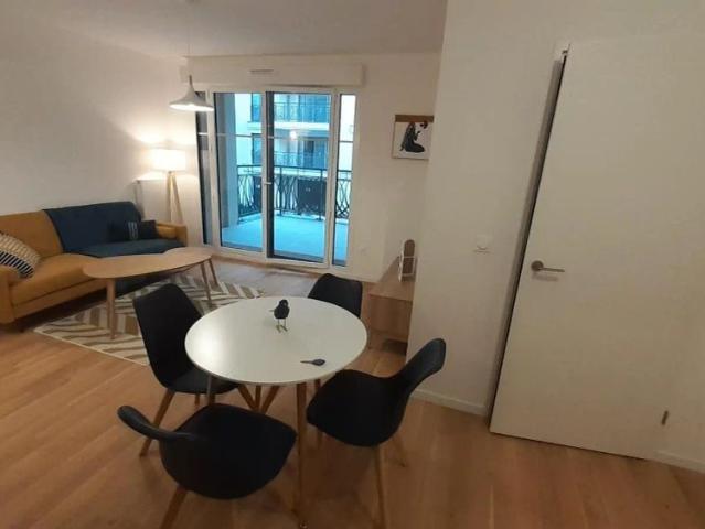 Appartement à louer 2 pièces 44.04m²