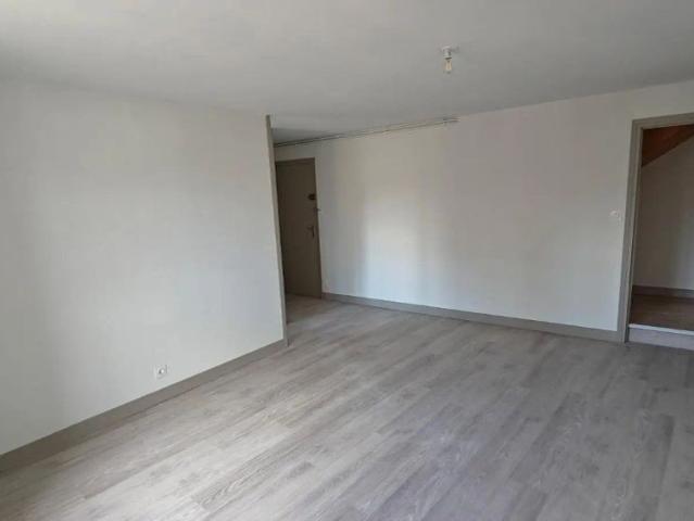 Appartement à louer 2 pièces 44.32m²