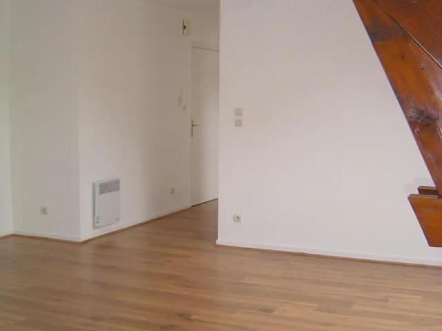 Appartement à louer 2 pièces 46.14m²
