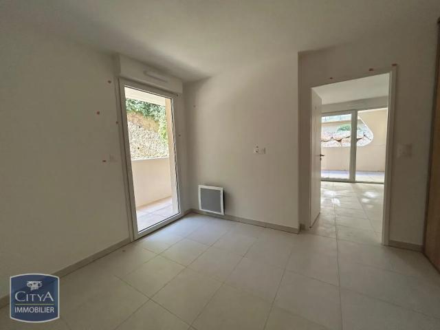 Appartement à louer 2 pièces 46.86m²