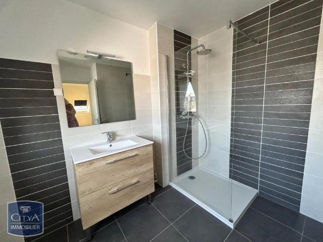 Appartement à louer 2 pièces 46.8m²
