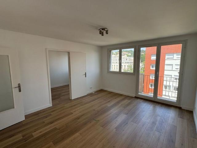 Appartement à louer 2 pièces • 47 m2 Champigny sur Marne
