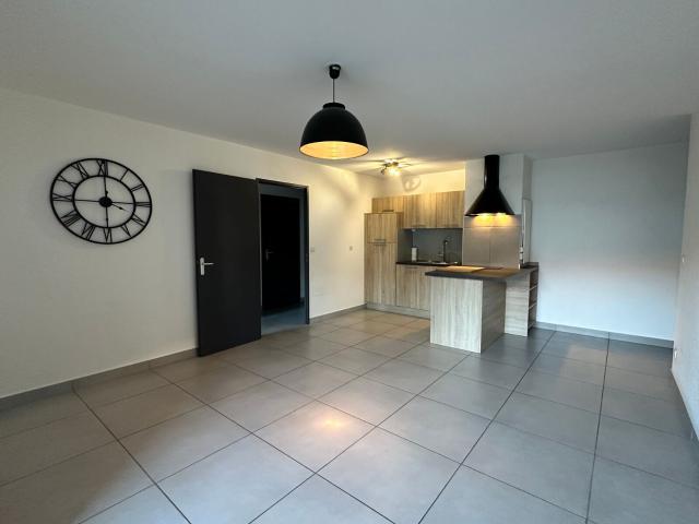 Appartement à louer 2 pièces 47 m