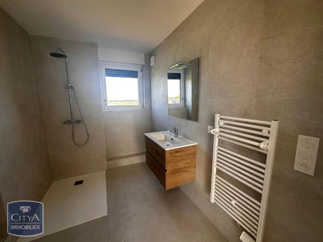 Appartement à louer 2 pièces 47.01m²