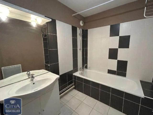 Appartement à louer 2 pièces 47.1m²