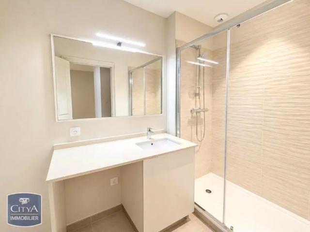 Appartement à louer 2 pièces 47.59m²