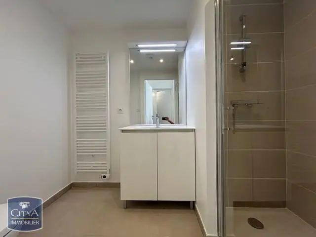 Appartement à louer 2 pièces 47.5m²