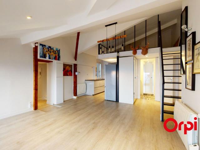 Appartement à louer 2 pièces 47,60 m