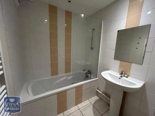 Appartement à louer 2 pièces 47.75m²