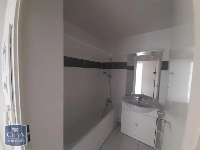 Appartement à louer 2 pièces 47.76m²