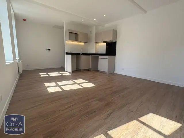 Appartement à louer 2 pièces 47.85m²