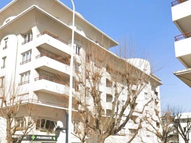 Appartement à louer 2 pièces 47.98m²