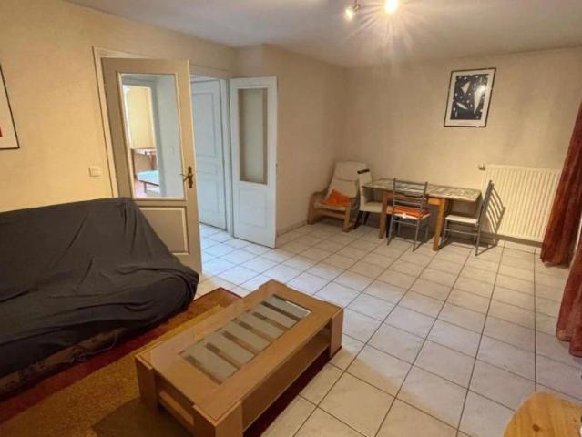 Appartement à louer 2 pièces 48.04m²