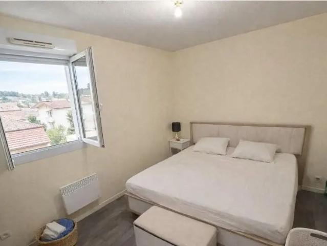 Appartement à louer 2 pièces 48.02m²