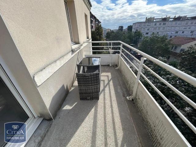 Appartement à louer 2 pièces 48.14m²