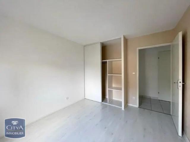 Appartement à louer 2 pièces 48.3m²