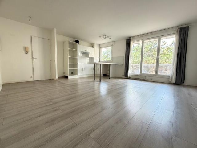 Appartement à louer 2 pièces • 48,94 m 2 Saint Maur des Fossés