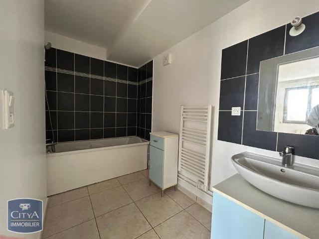 Appartement à louer 2 pièces 49.28m²