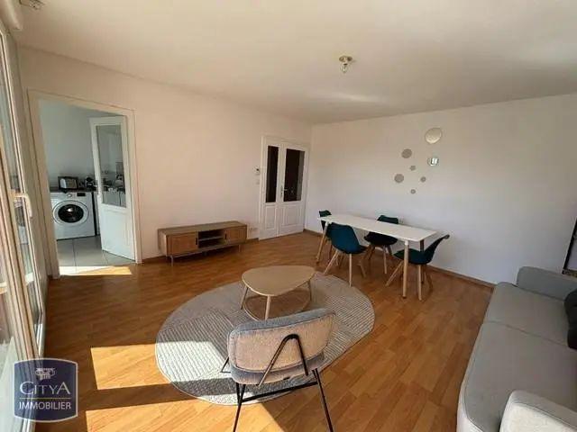 Appartement à louer 2 pièces 49.8m²