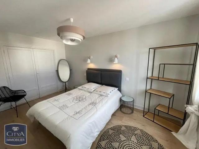 Appartement à louer 2 pièces 49m²