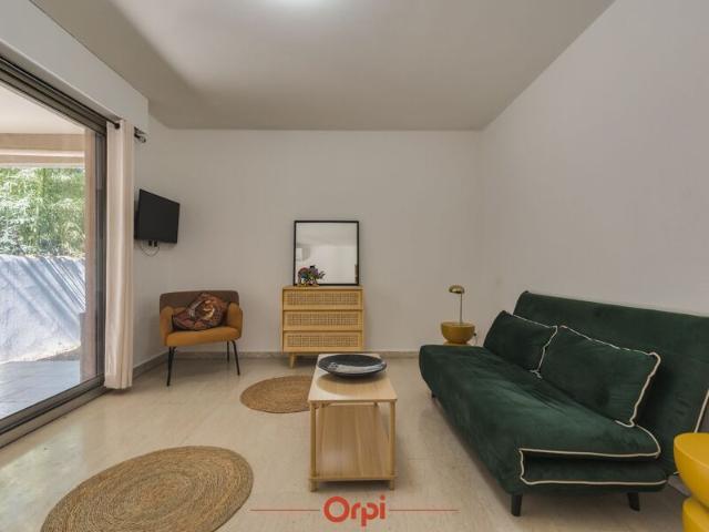 Appartement à louer 2 pièces • 41 m 2 Marseille 8