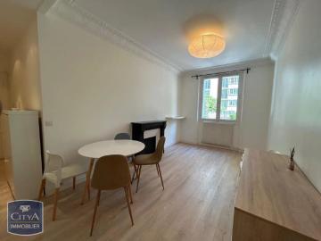 Appartement à louer 2 pièces 41.95m²