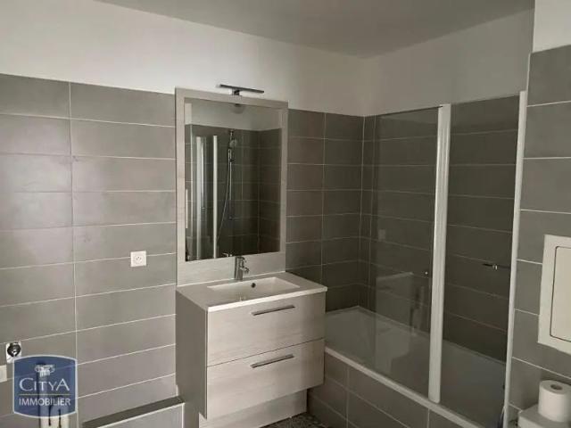 Appartement à louer 2 pièces 42.25m²