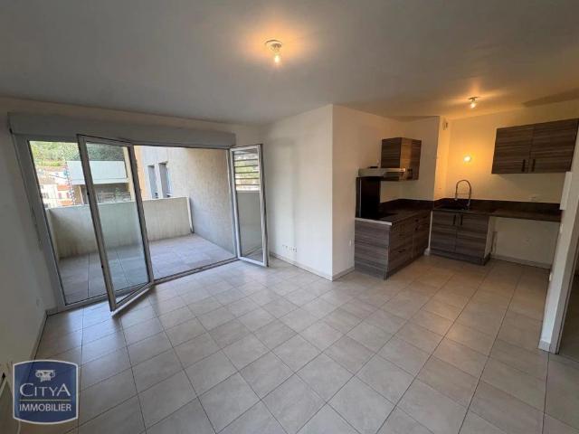 Appartement à louer 2 pièces 42.2m²