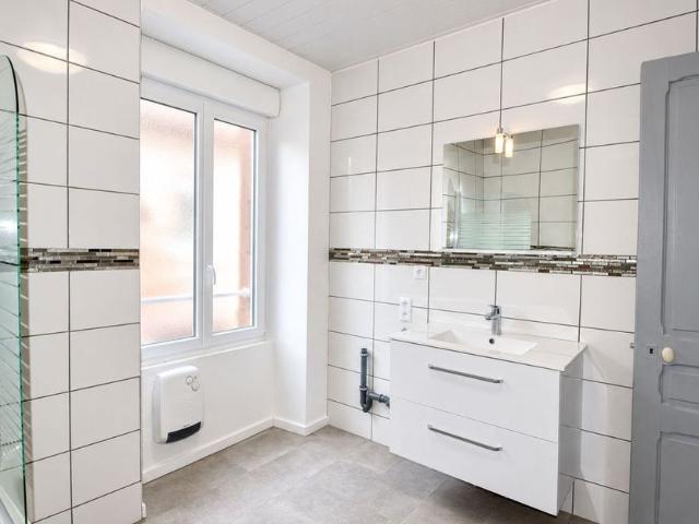 Appartement à louer 2 pièces • 42,31 m 2 Senones