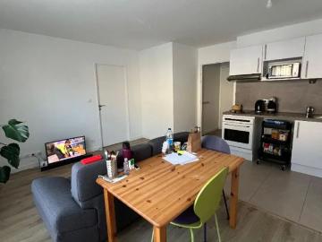 Appartement à louer 2 pièces 42.4m²