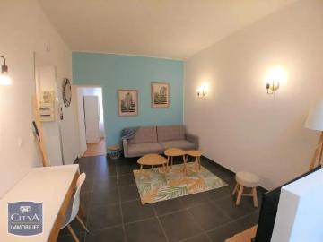 Appartement à louer 2 pièces 42.4m²