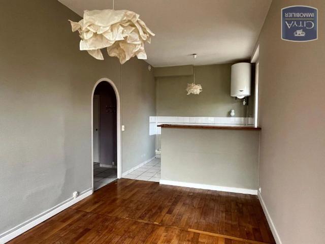 Appartement à louer 2 pièces 42.59m²