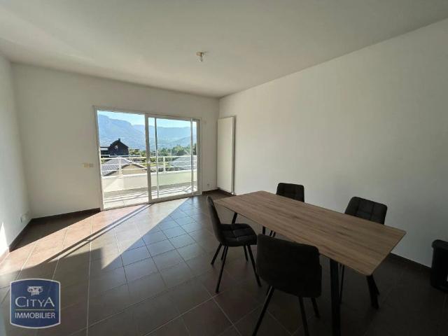 Appartement à louer 2 pièces 42.9m²