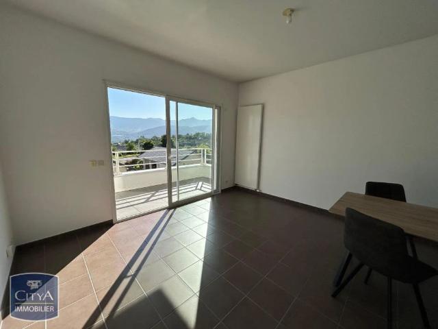 Appartement à louer 2 pièces 42.9m²