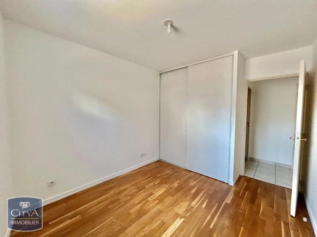 Appartement à louer 2 pièces 43.59m²