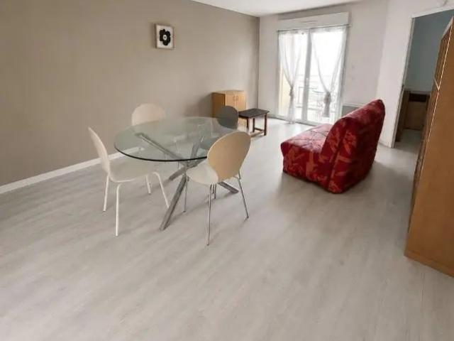 Appartement à louer 2 pièces 43.92m²