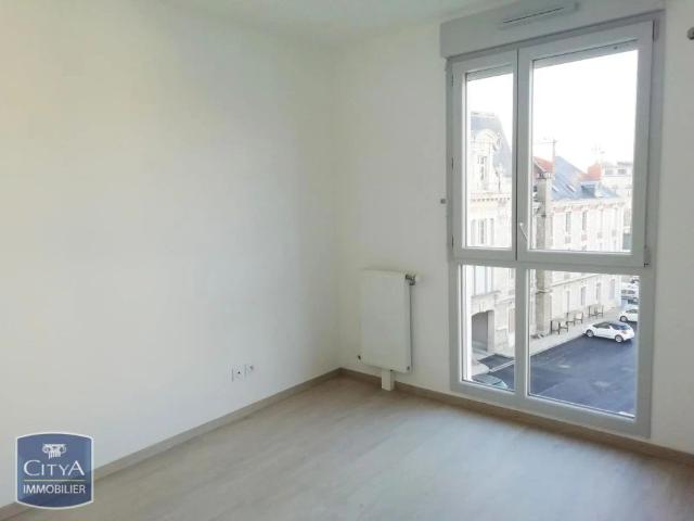 Appartement à louer 2 pièces 43.9m²