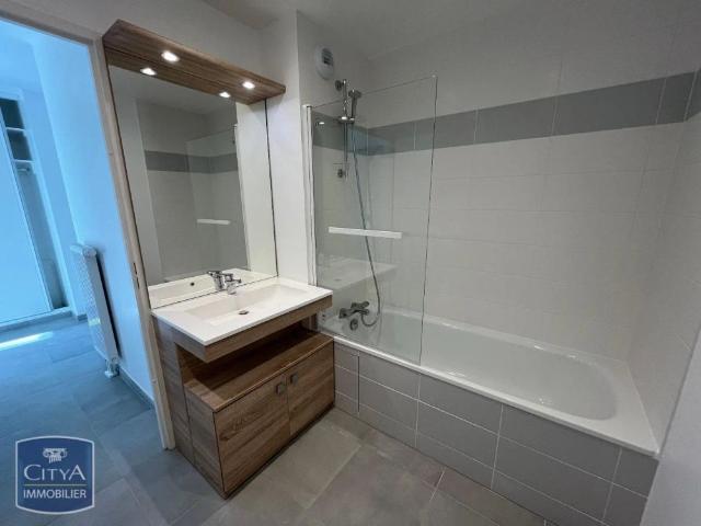 Appartement à louer 2 pièces 54.68m²