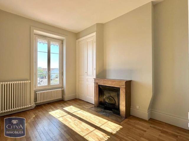 Appartement à louer 2 pièces 55.15m²
