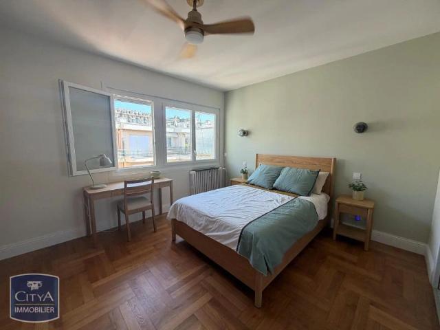 Appartement à louer 2 pièces 55.17m²