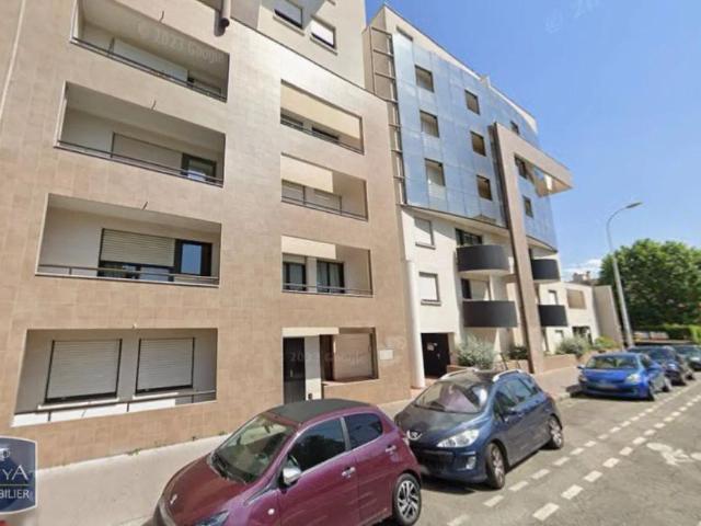 Appartement à louer 2 pièces 55.1m²