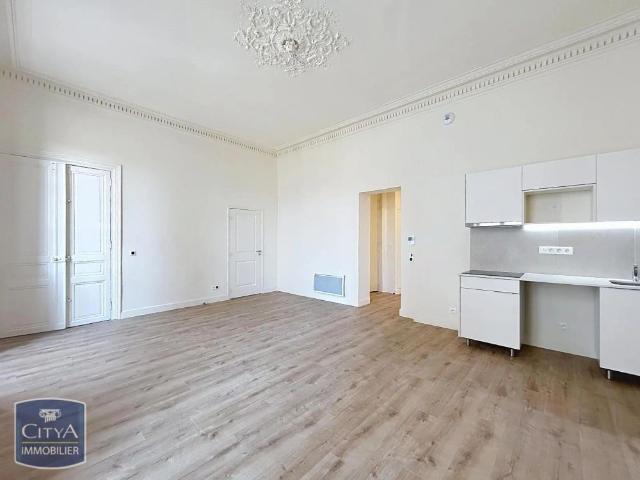 Appartement à louer 2 pièces 55.43m²