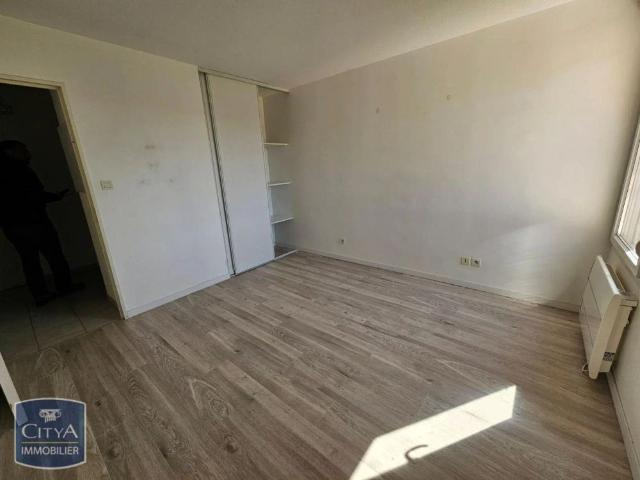Appartement à louer 2 pièces 55.63m²