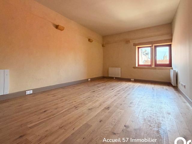 Appartement à louer 2 pièces 56,15 m
