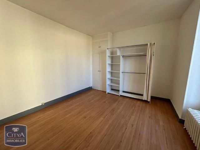 Appartement à louer 2 pièces 57.14m²