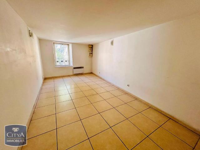 Appartement à louer 2 pièces 57.72m²