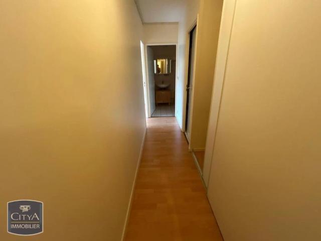 Appartement à louer 2 pièces 57.83m²