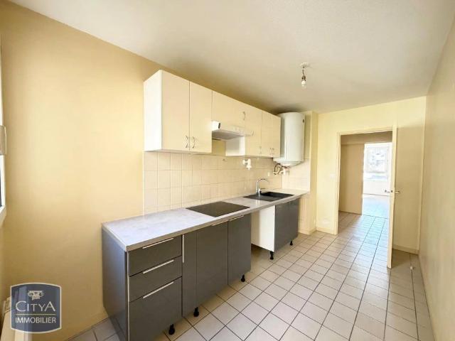 Appartement à louer 2 pièces 57.95m²